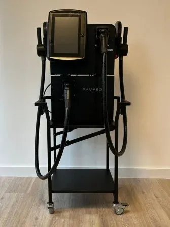 Máquina Titans tonificación muscular electromagnética en Ledel Dermoestetica, Madrid